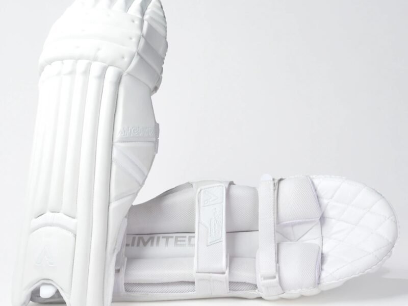 Cricket pads