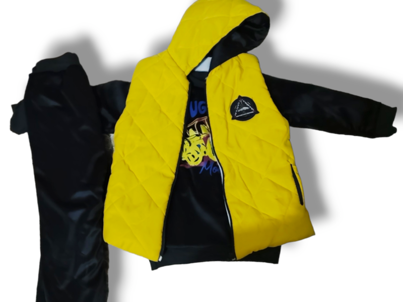 Tracksuit with parachute and puffer jacket