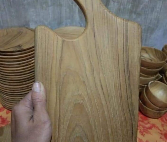 Wooden cutting board