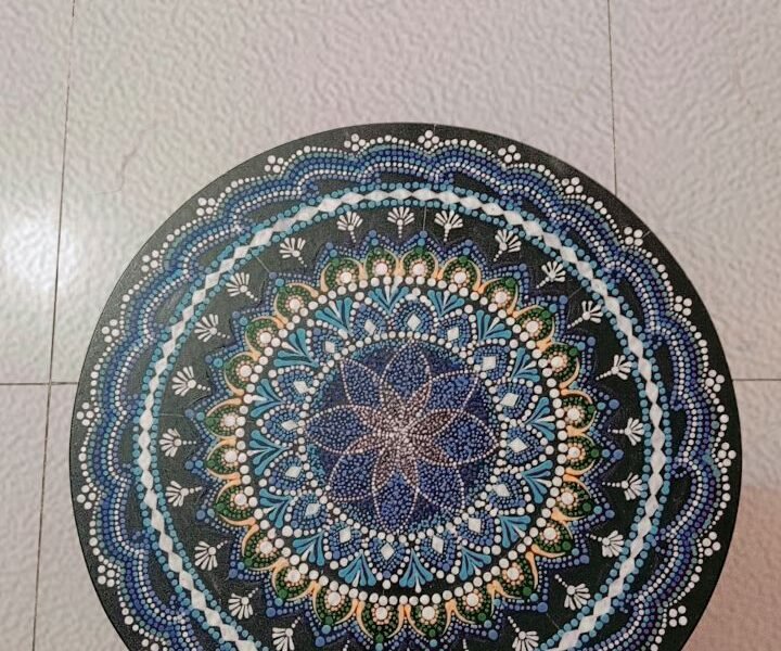 Handpainted coffee table ☕